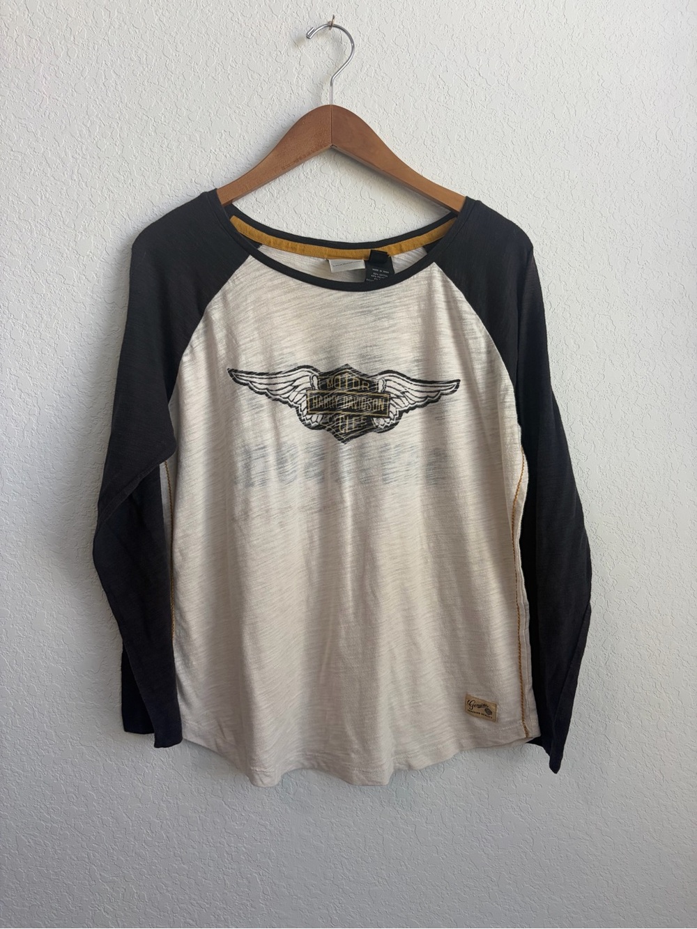Women’s L Harley-Davidson Winged Logo Raglan Tee - Black & Cream
